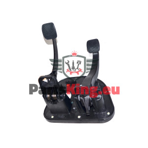 KUPPLUNGS- UND BREMSPEDALE...