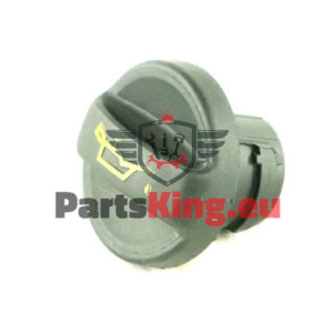 ÖLEINFÜLLSTUTZE / DECKEL...